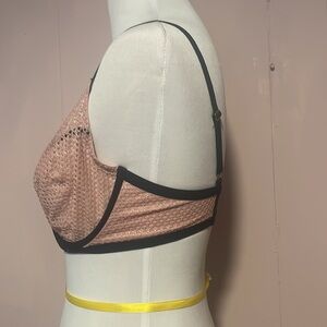 Victoria’s Secret 36D unlined Demi bra